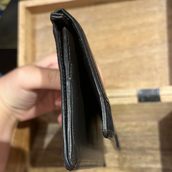 Authentic Buberry leather wallet - Picture 5 of 14